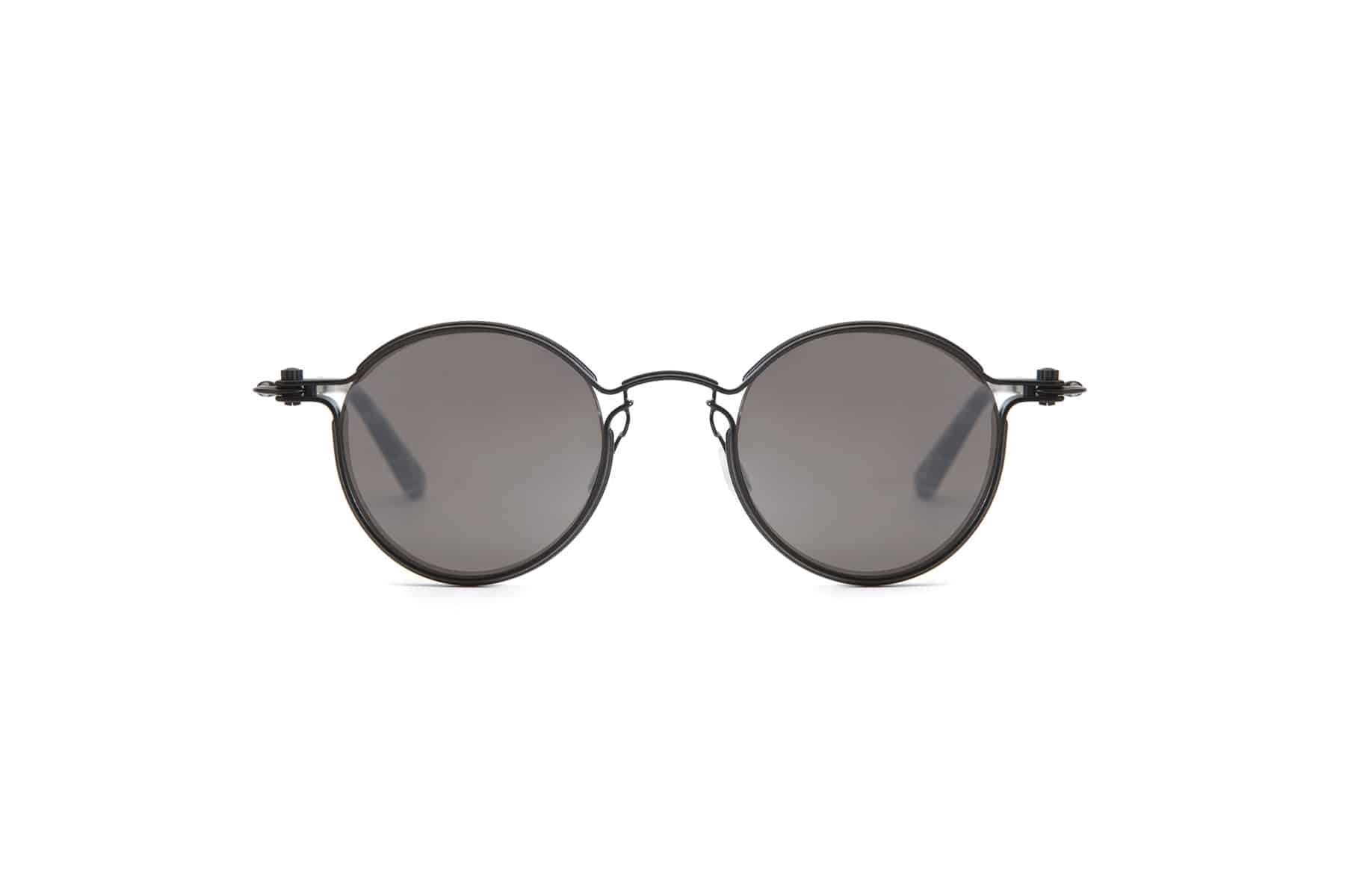 Tavat - Pantos 2.0 | M. Frame color - Black Chrome. Lens color - Grey Silver