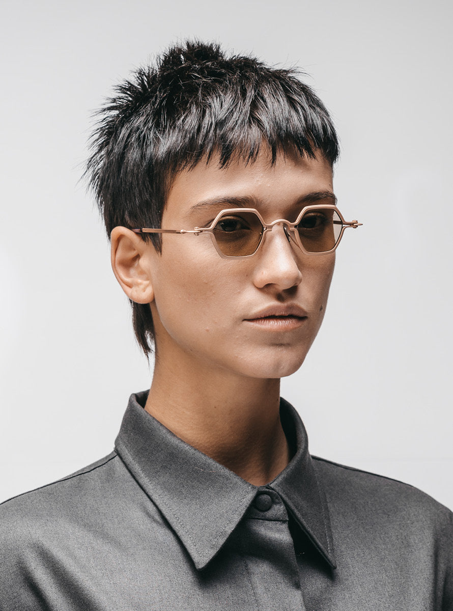 Tavat - Axis. Frame color - Vulcan. Lens color - Orange