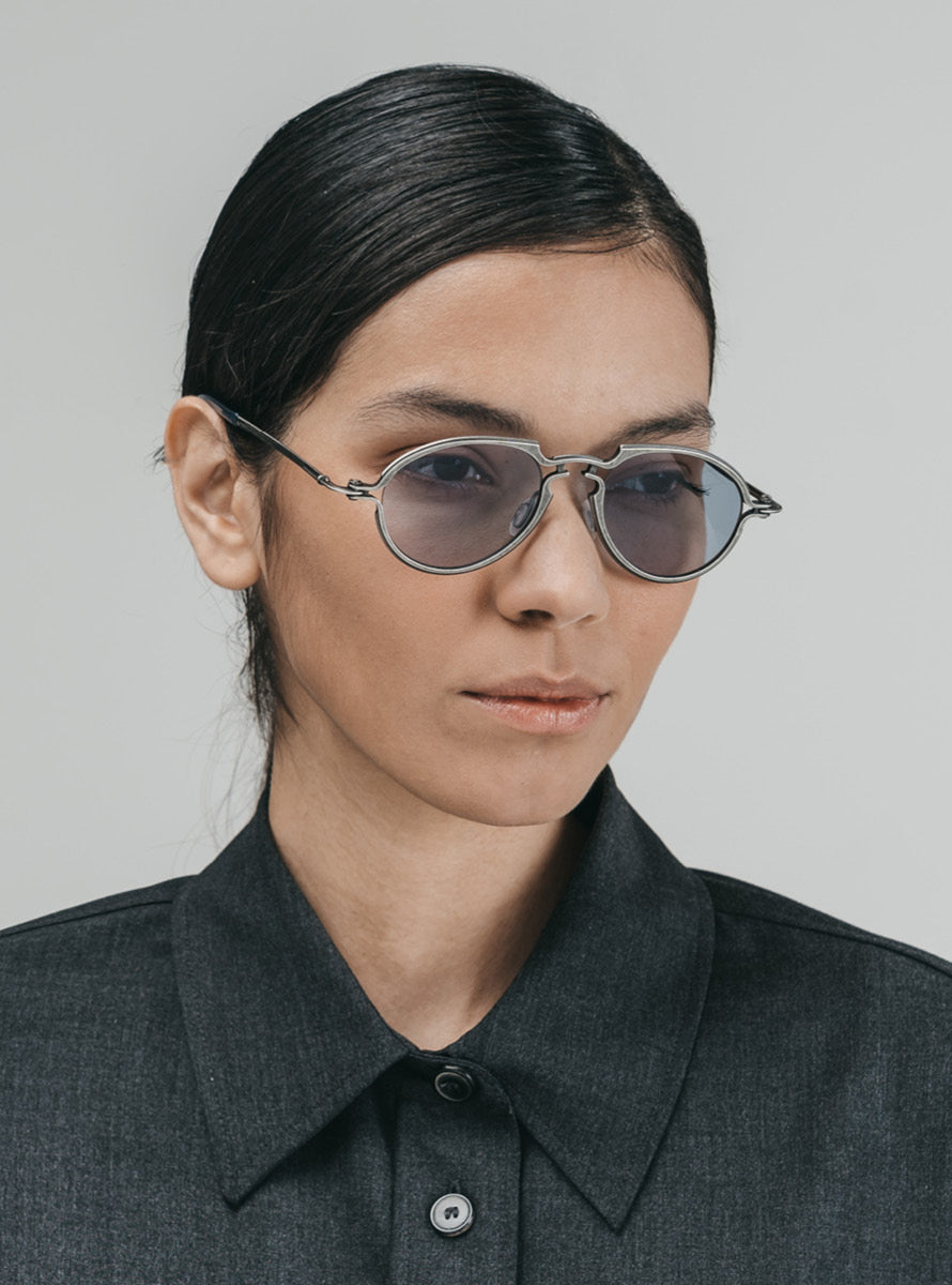 Tavat - Root. Frame color - Vulcan. Lens color - Grey